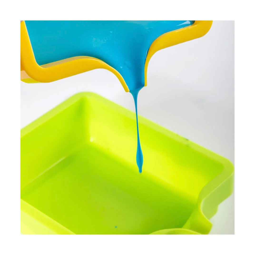 Mont Marte Paint Pouring Trays 4pc