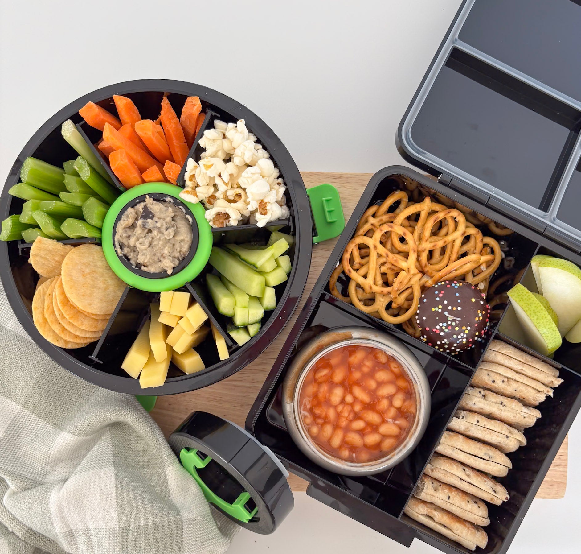 Roundie Bento Lunch Box Black Secondary image