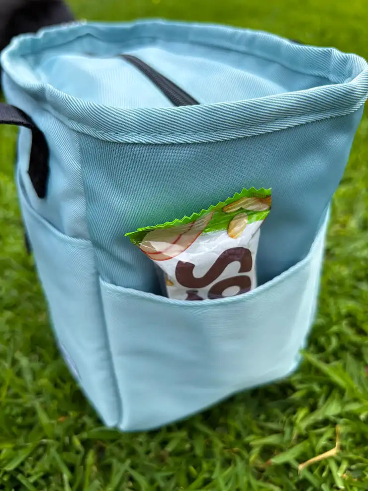 Commute Insulated Tote Lunch Bag Blue — Exterior side pocket | Spixal