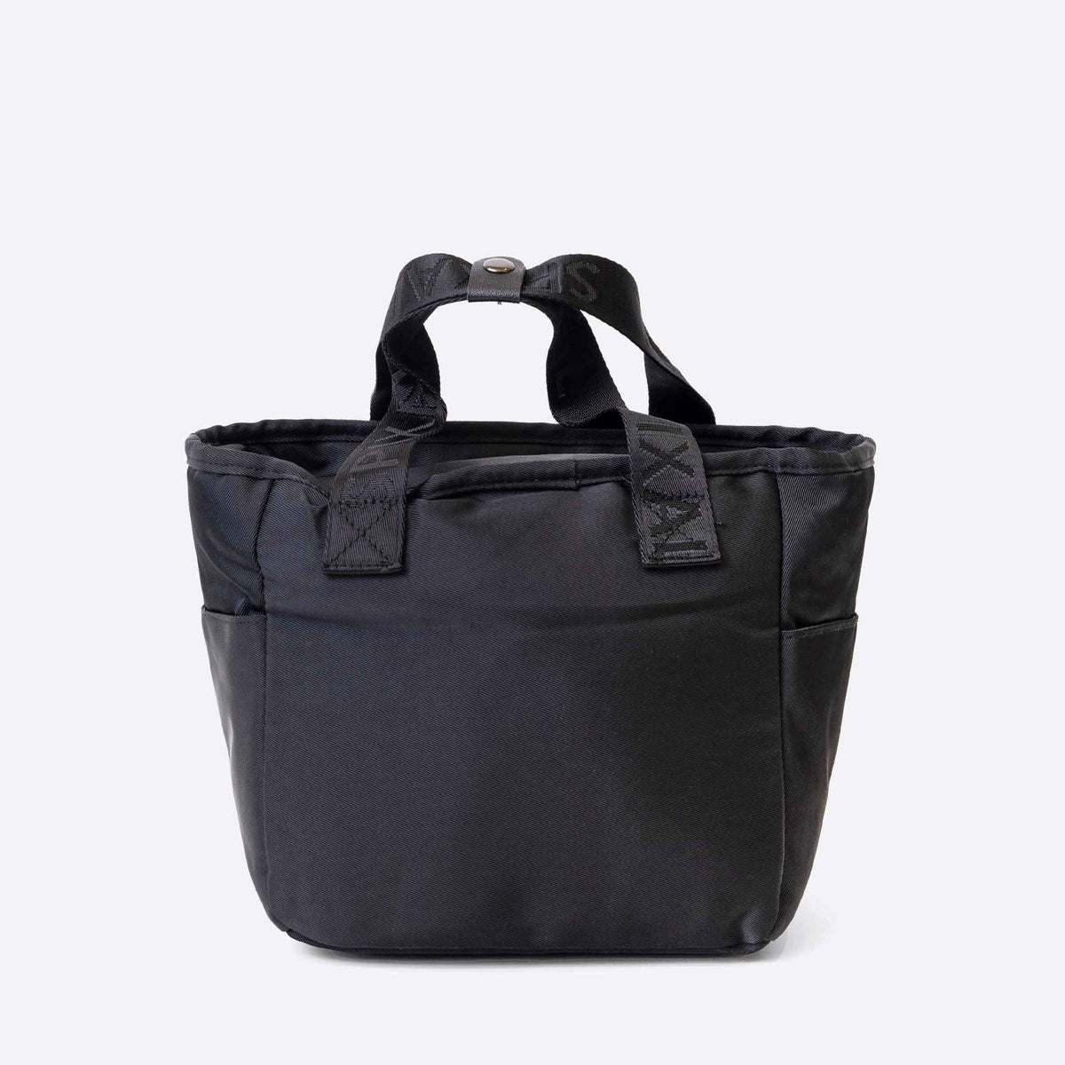 Commute Series Tote Lunch Bag Black — detail and hardware close up | Spixal