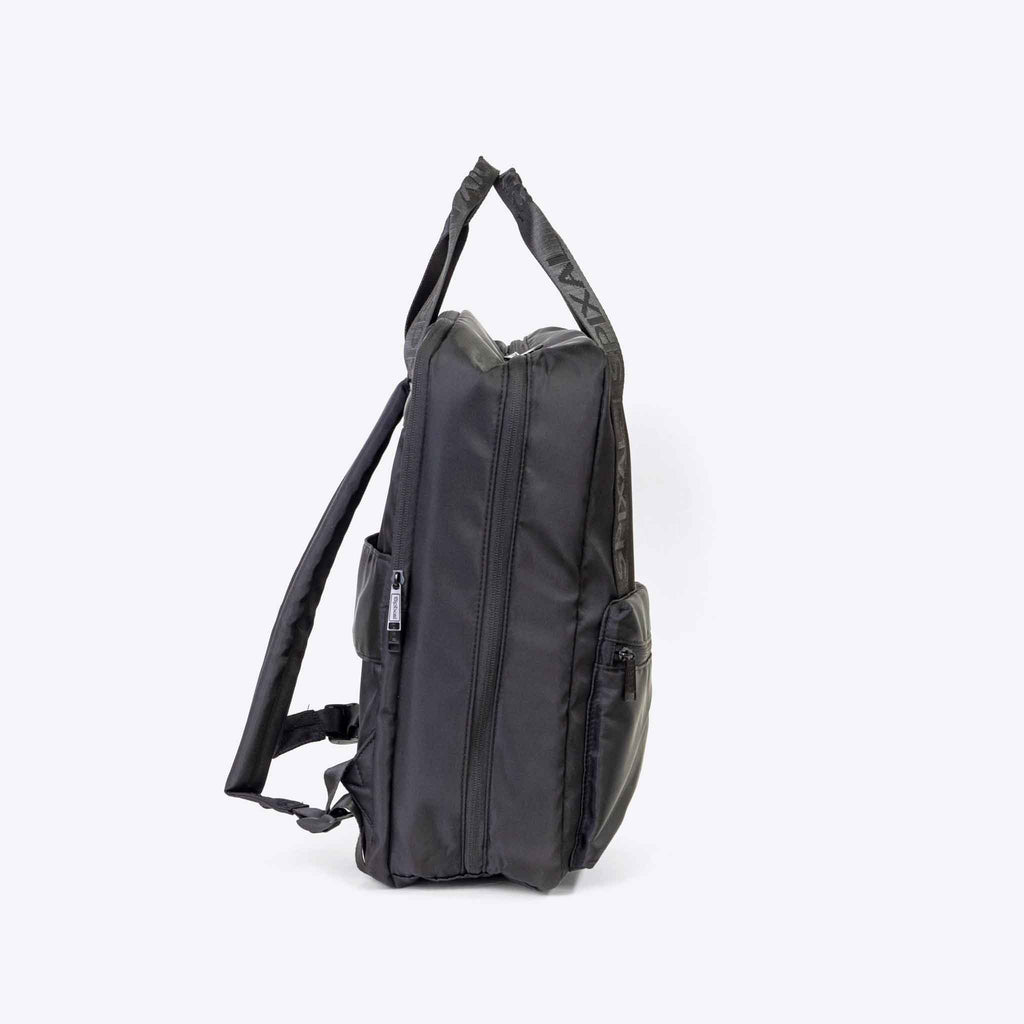 The Commute Series Backpack — detail and hardware close up | Spixal