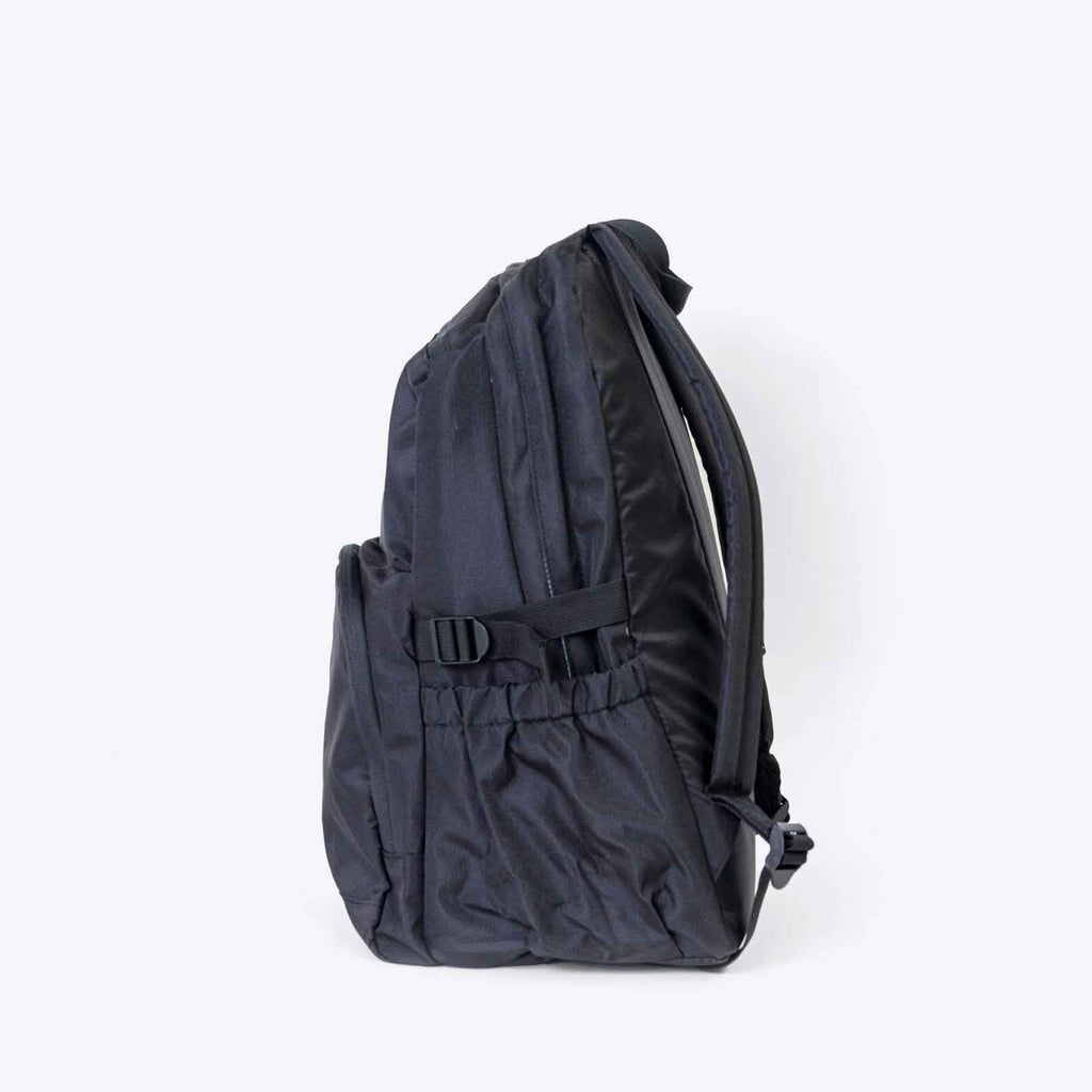 The Momentum Backpack water bottle pocket holds 1L water bottle for teens high school | Spixal