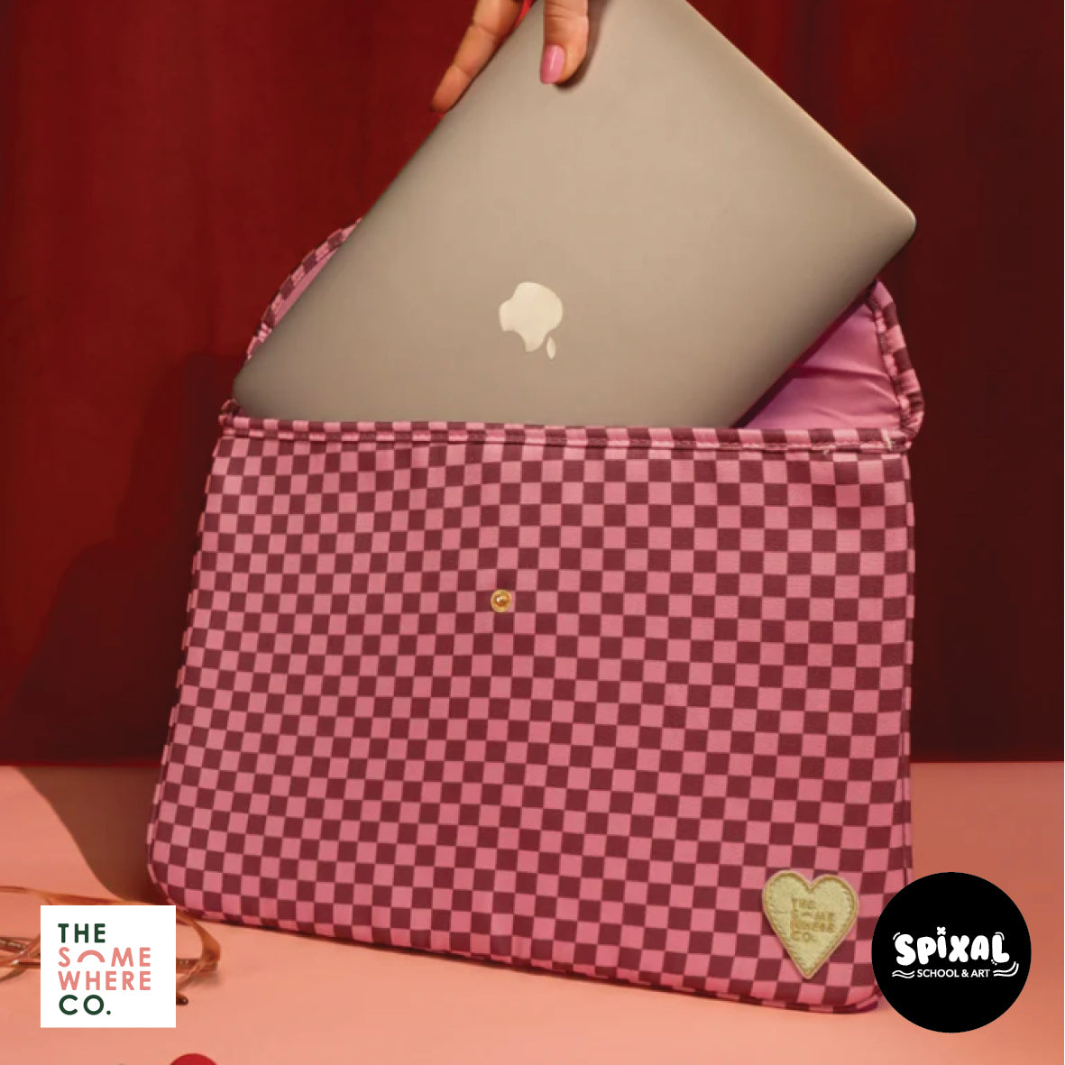 The Somewhere Co Laptop Sleeve 16 inch Lady Vengeance